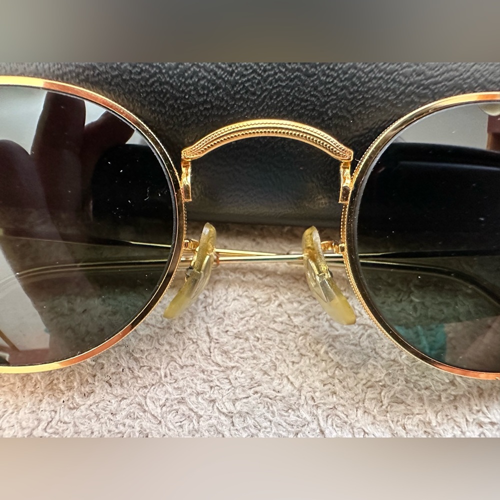 Ray-Ban W0976 Vintage Classic Gold Frame Sunglasses w/ Gray/Green glass Lenses - Picture 8 of 9